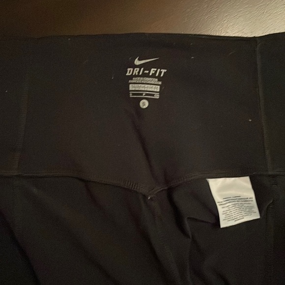 Nike Leggings - Picture 2 of 4
